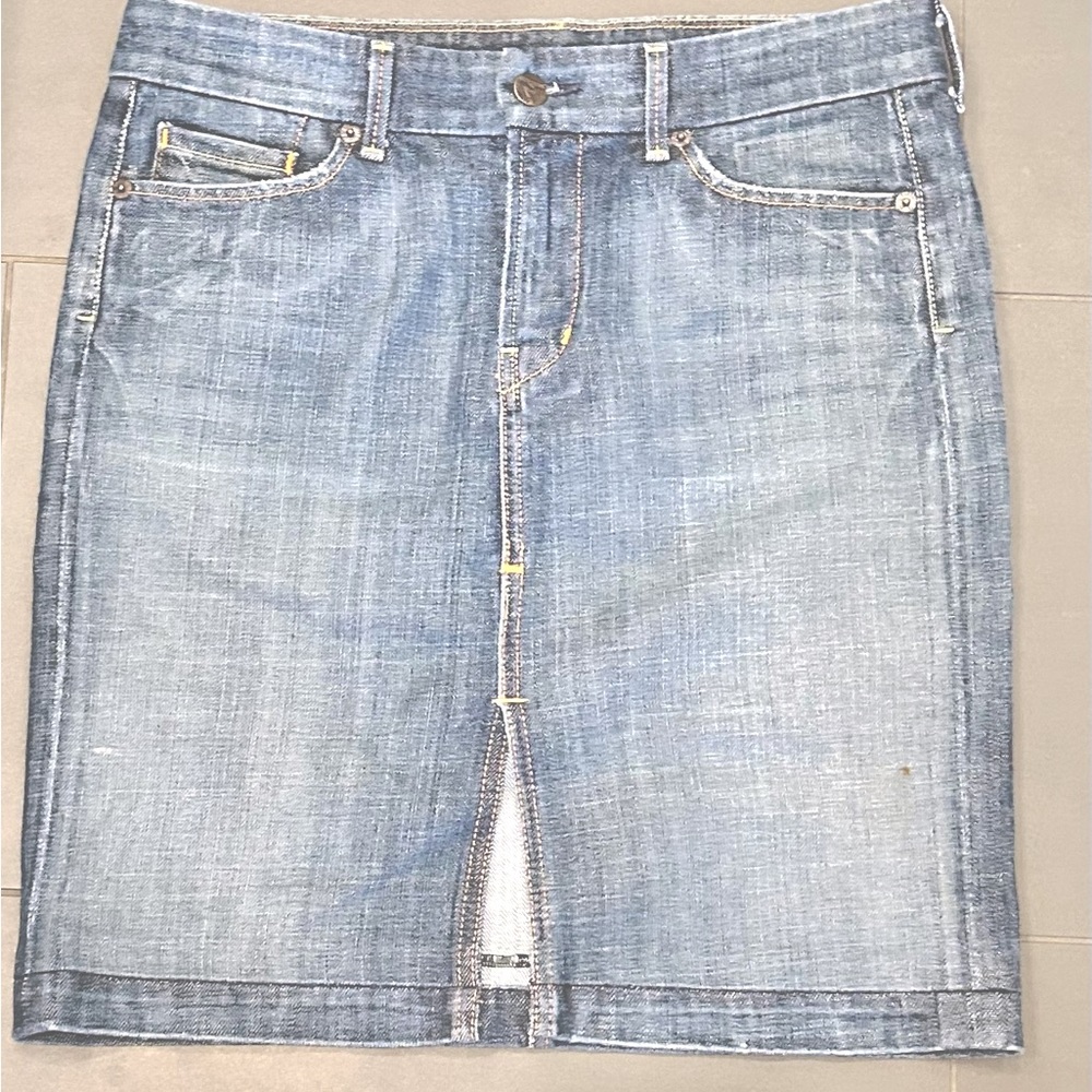 ⭐️ HOST PICK ⭐️ Citizens of Humanity denim skirt 27